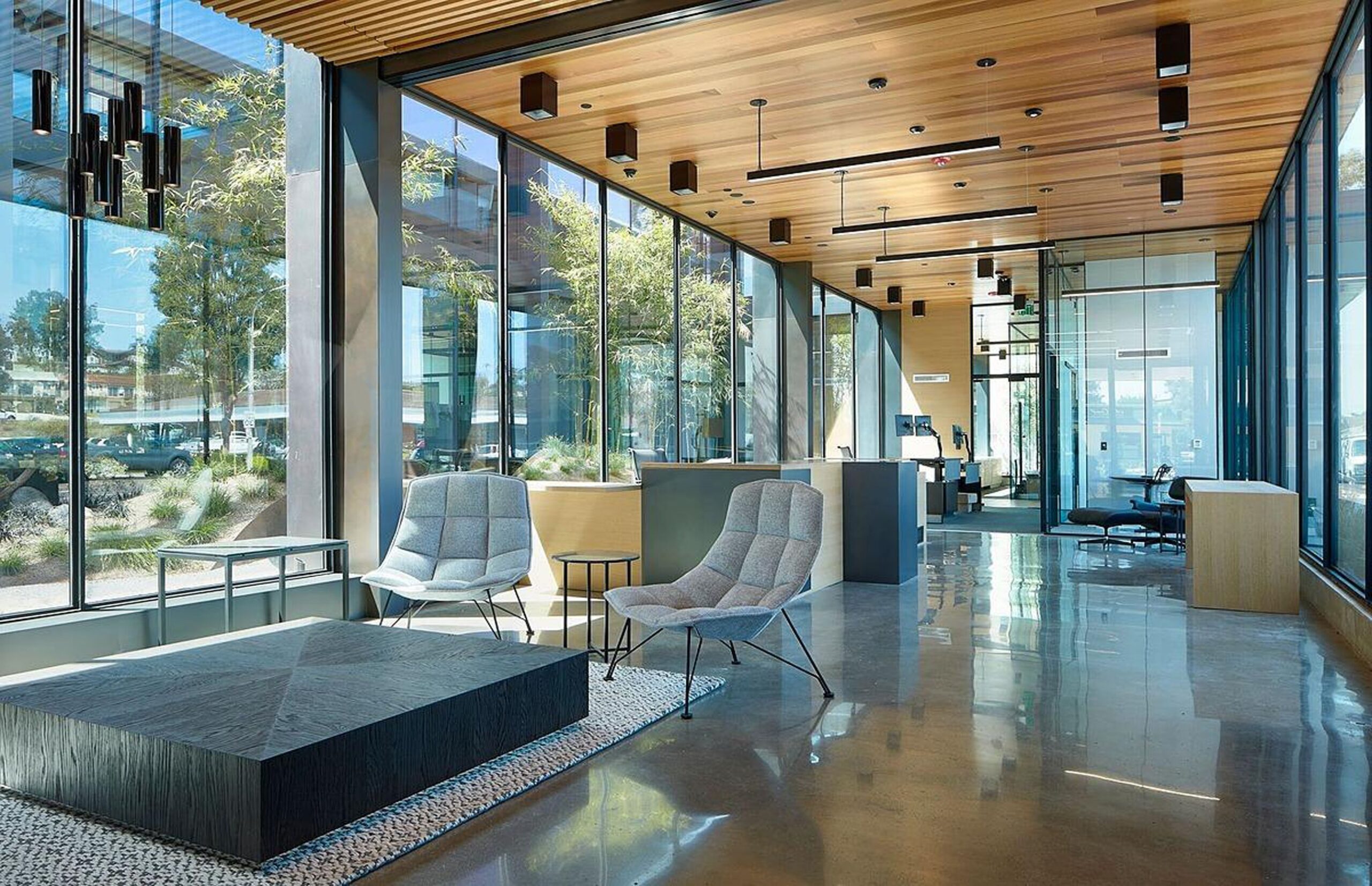Aluminum 400 Series — vinyl window installation available in Metro Vancouver by Nixon Exteriors